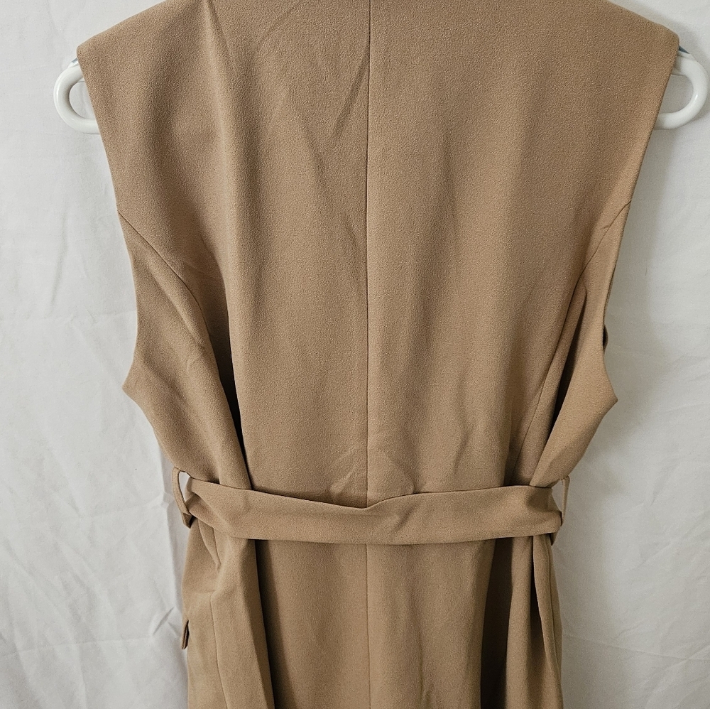 Kate & Mallory Tan Sleeveless Blazer - Picture 2 of 2